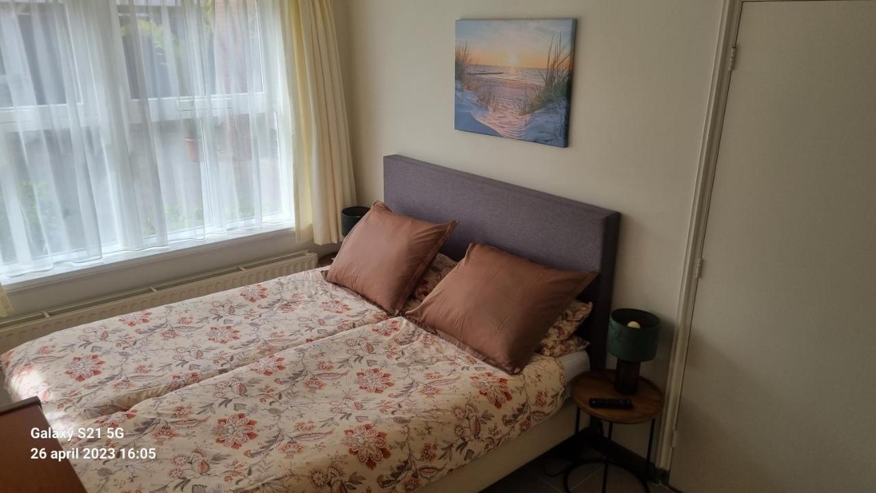 Vakantiewoning "Aan Het Bosje" Zoutelande - Strand 200M ! Luaran gambar