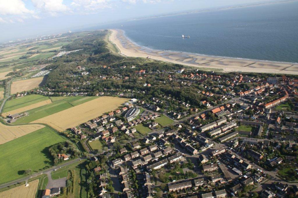 Vakantiewoning "Aan Het Bosje" Zoutelande - Strand 200M ! Luaran gambar