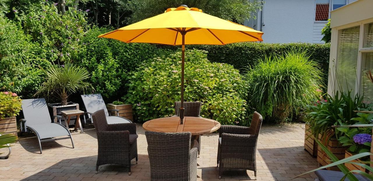 Vakantiewoning "Aan Het Bosje" Zoutelande - Strand 200M ! Luaran gambar